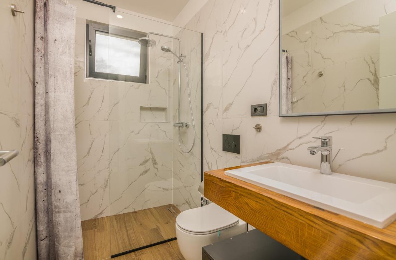 Luxury Villa Weiss - Malinska - Heated Pool - Central Floor Heating In Winter 외부 사진