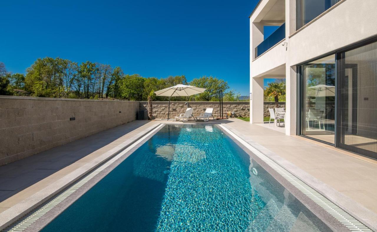 Luxury Villa Weiss - Malinska - Heated Pool - Central Floor Heating In Winter 외부 사진