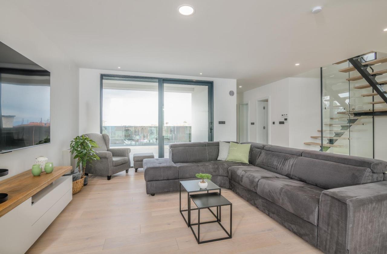 Luxury Villa Weiss - Malinska - Heated Pool - Central Floor Heating In Winter 외부 사진